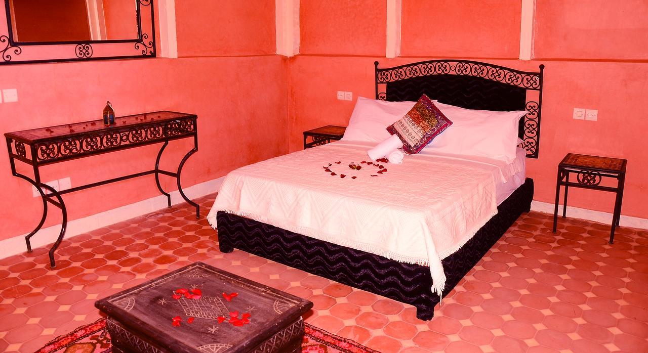 Отель Latifa House Sbiti Экстерьер фото