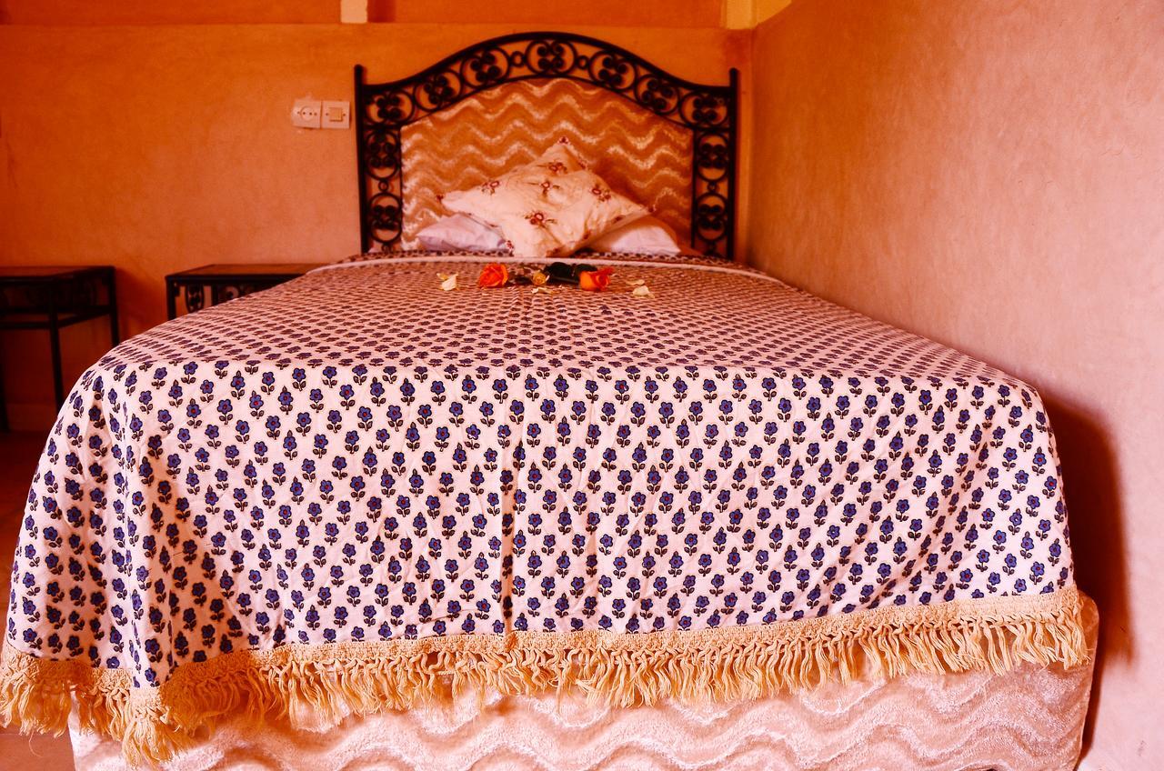 Отель Latifa House Sbiti Экстерьер фото