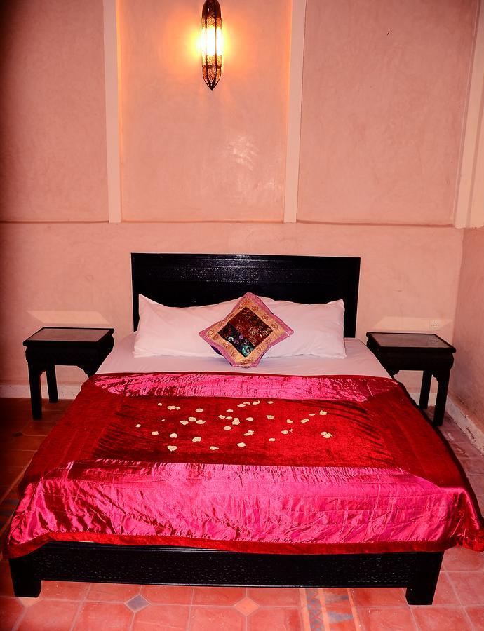 Отель Latifa House Sbiti Экстерьер фото