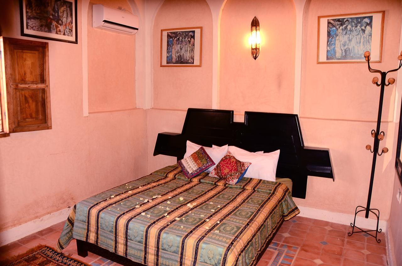 Отель Latifa House Sbiti Экстерьер фото