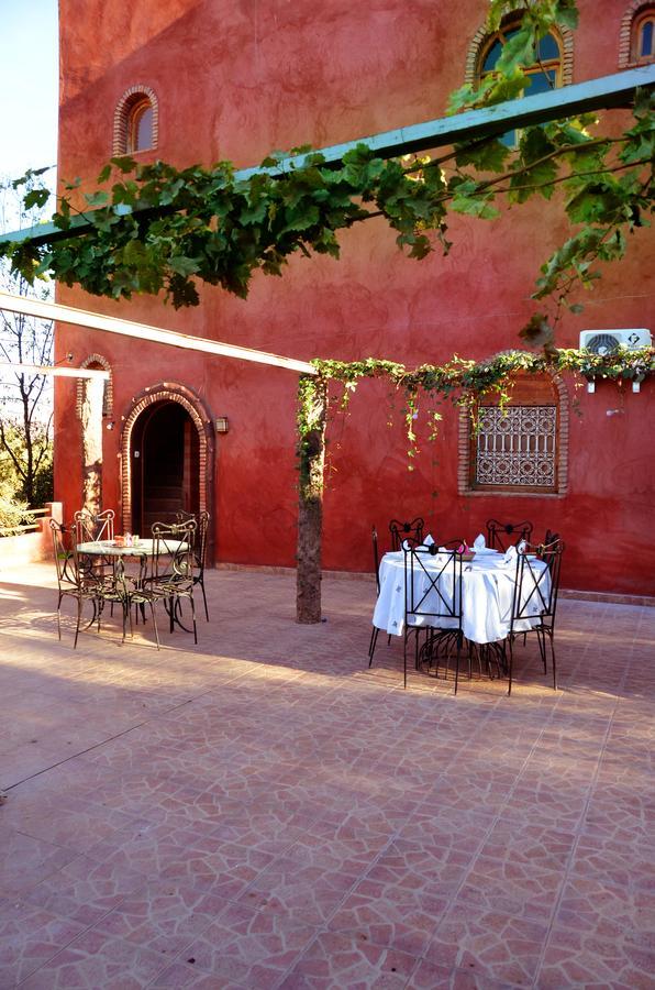 Отель Latifa House Sbiti Экстерьер фото